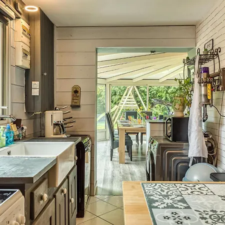 Beautiful Home In Torcy-Le-Grand With Wifi